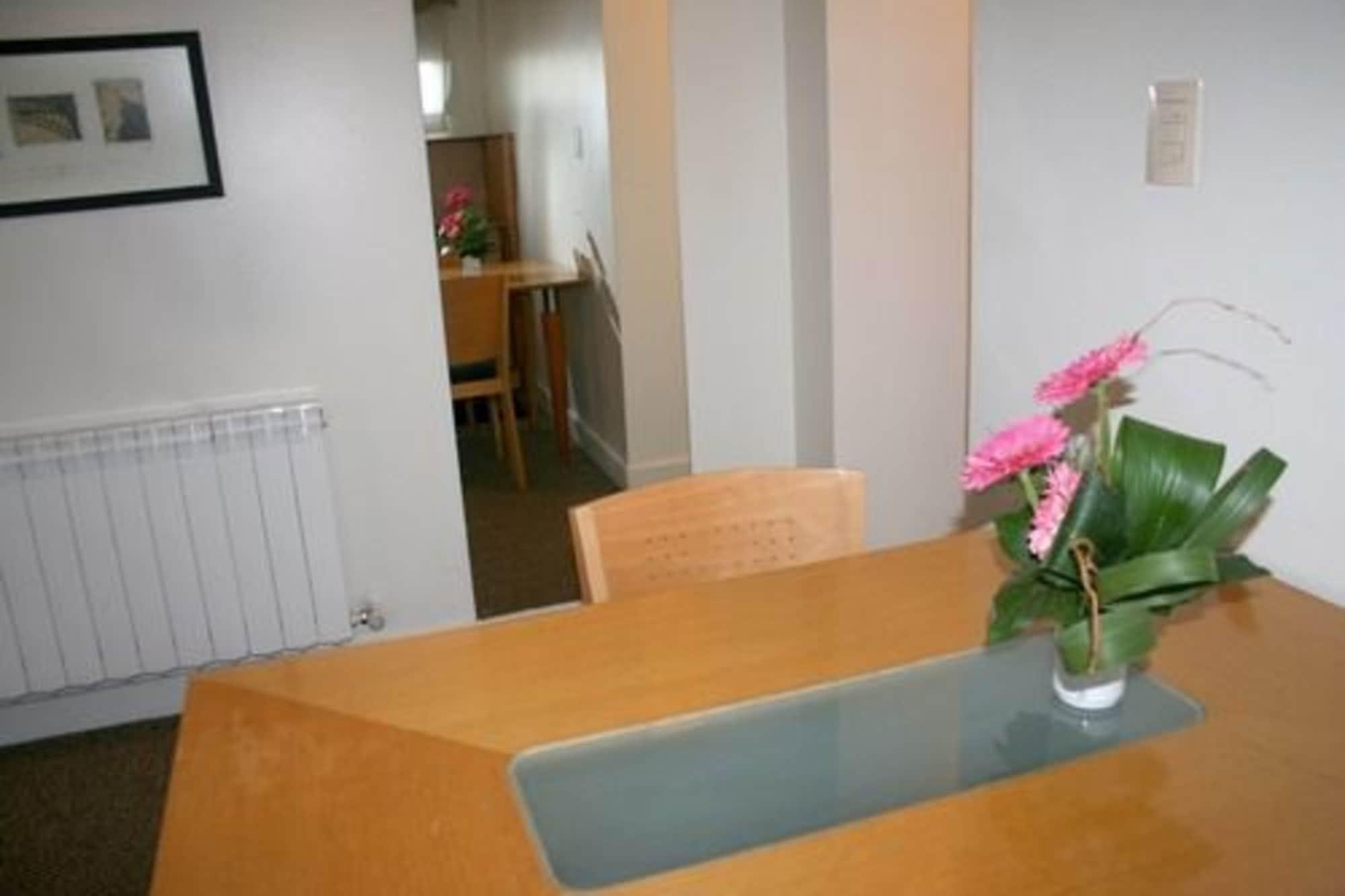 Urbana Suites Mendoza Eksteriør bilde