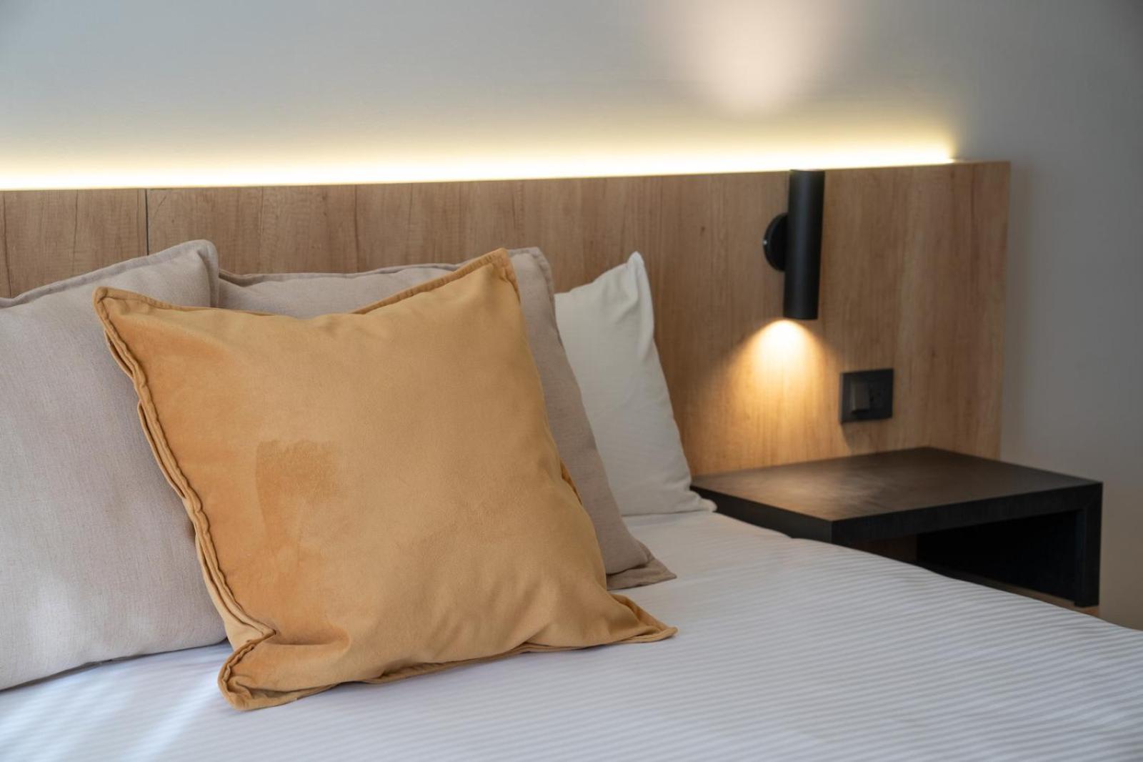 Urbana Suites Mendoza Eksteriør bilde