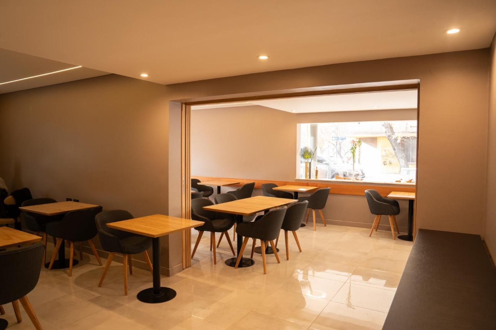 Urbana Suites Mendoza Eksteriør bilde